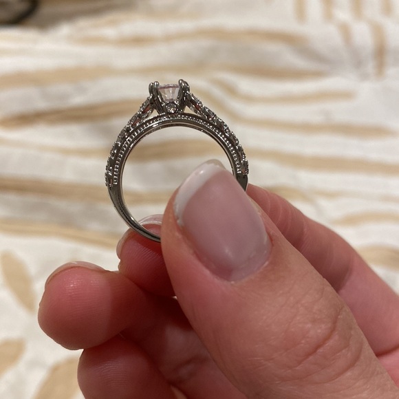 mini stones rings - Picture 2 of 2